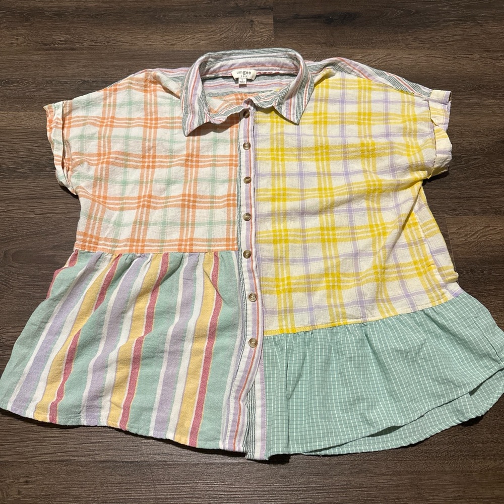 NWOT UMGEE COLORFUL PLAID TOP